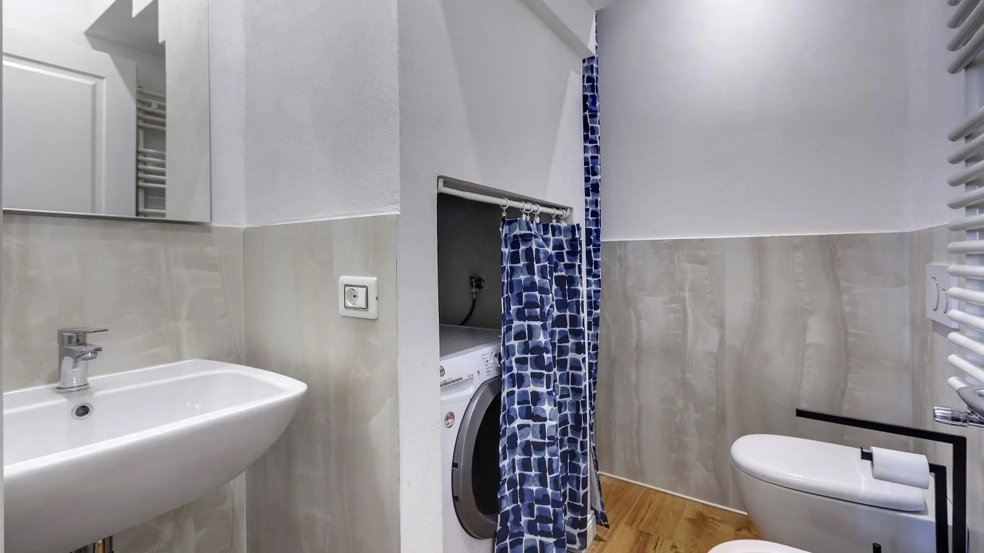 Bice & Krizia Apartments By Mamo Florence